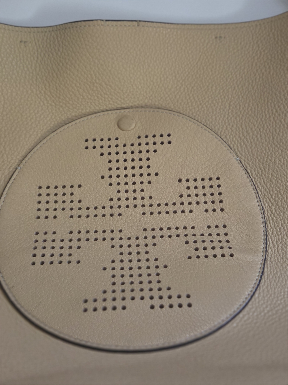 Tory Burch Perforated Logo Tote - Beige - Picture 4 of 13